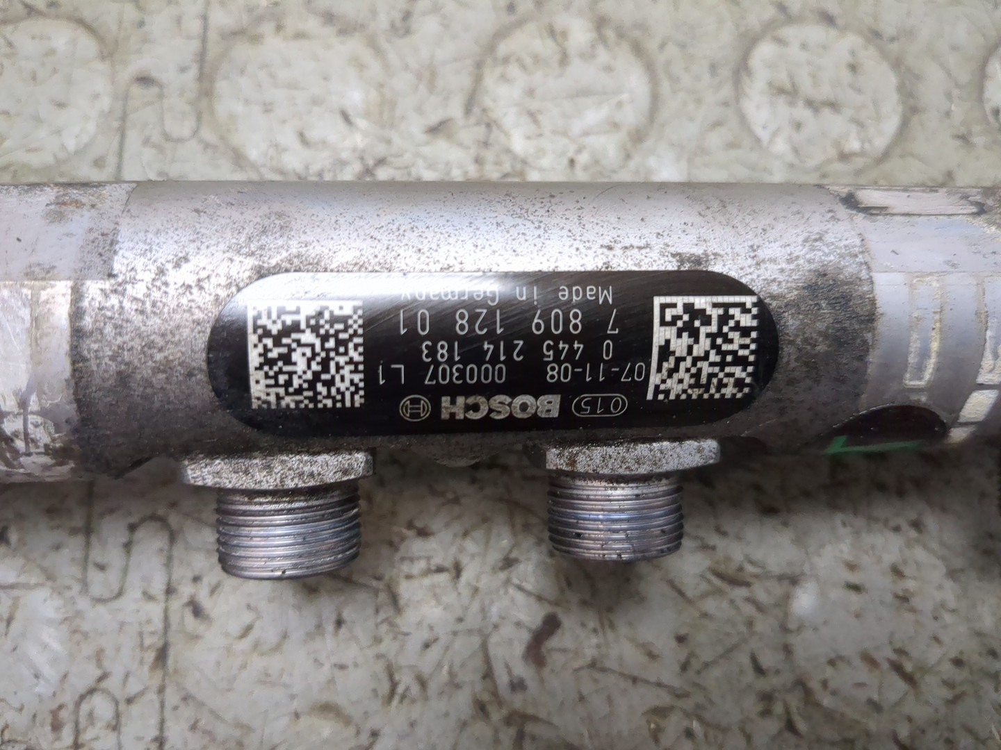 Рейка топливная (рампа)