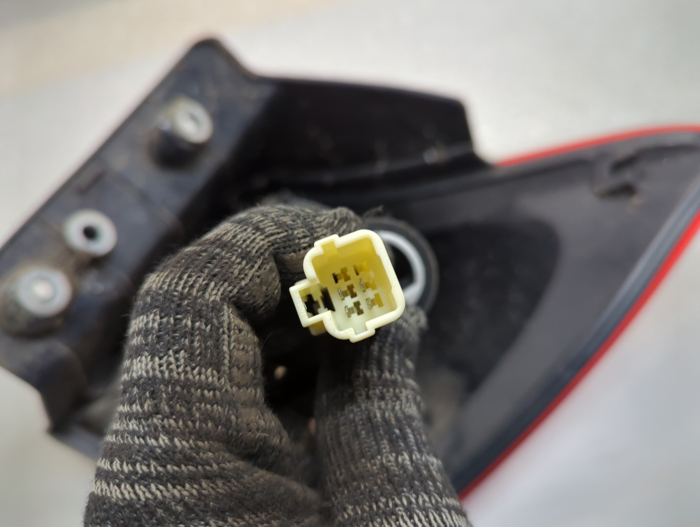 Фонарь задний левый