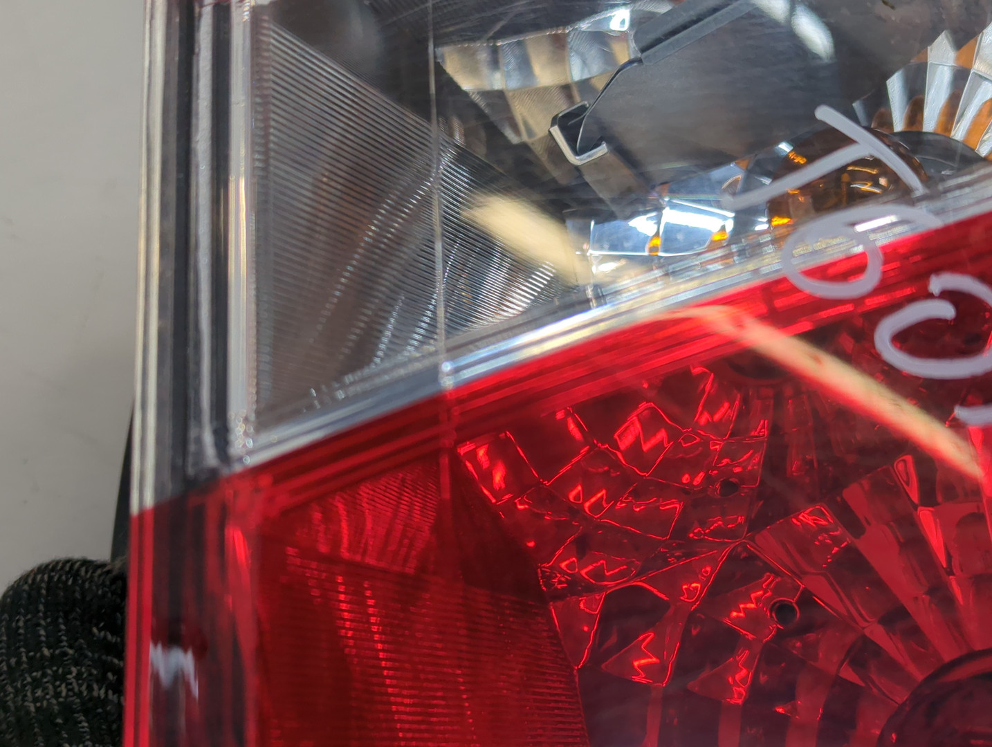 Фонарь задний правый