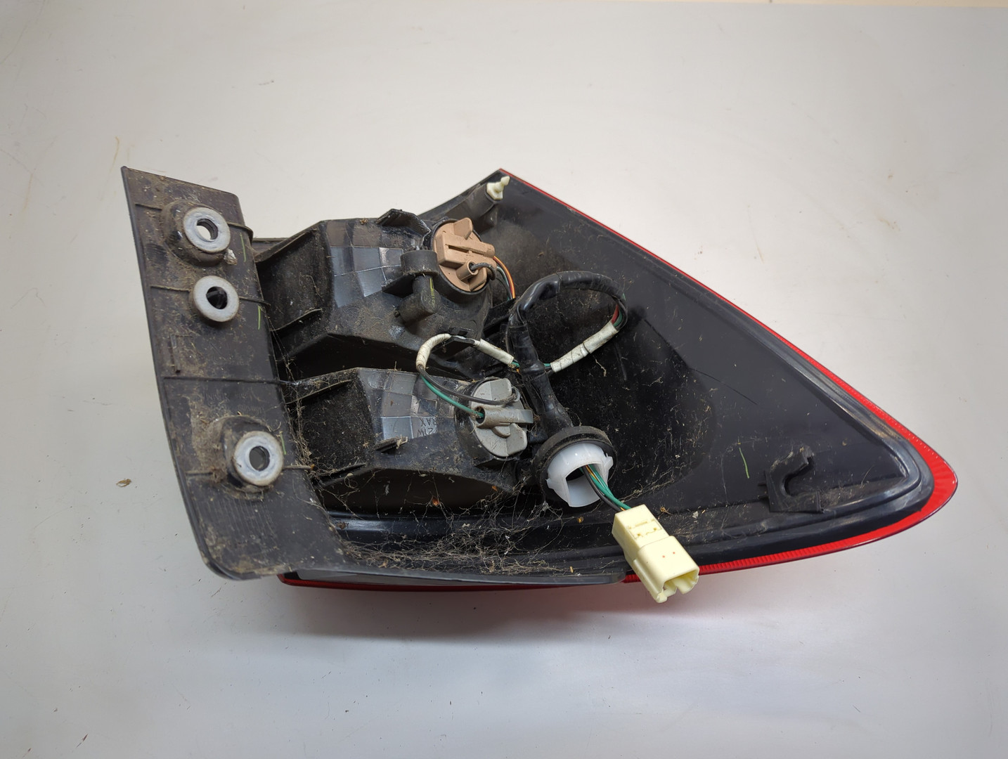 Фонарь задний правый