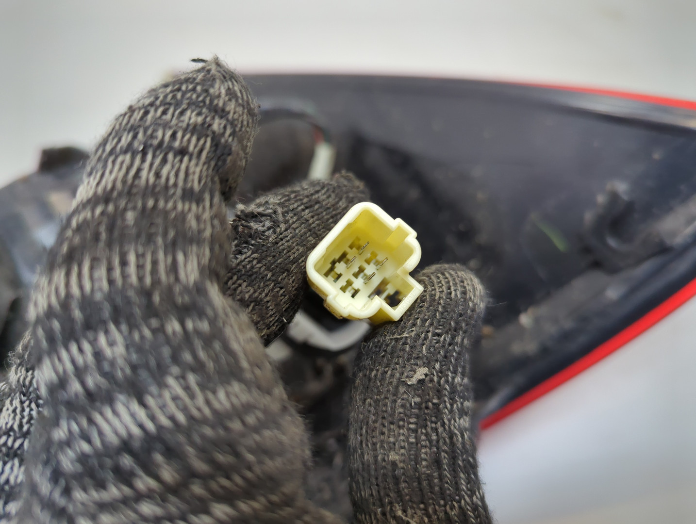 Фонарь задний правый