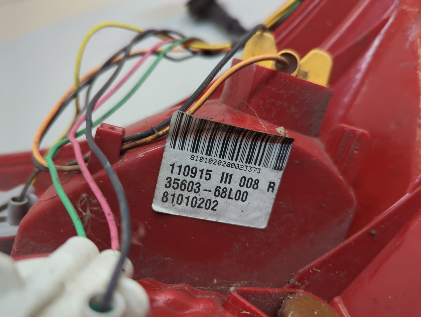 Фонарь задний правый