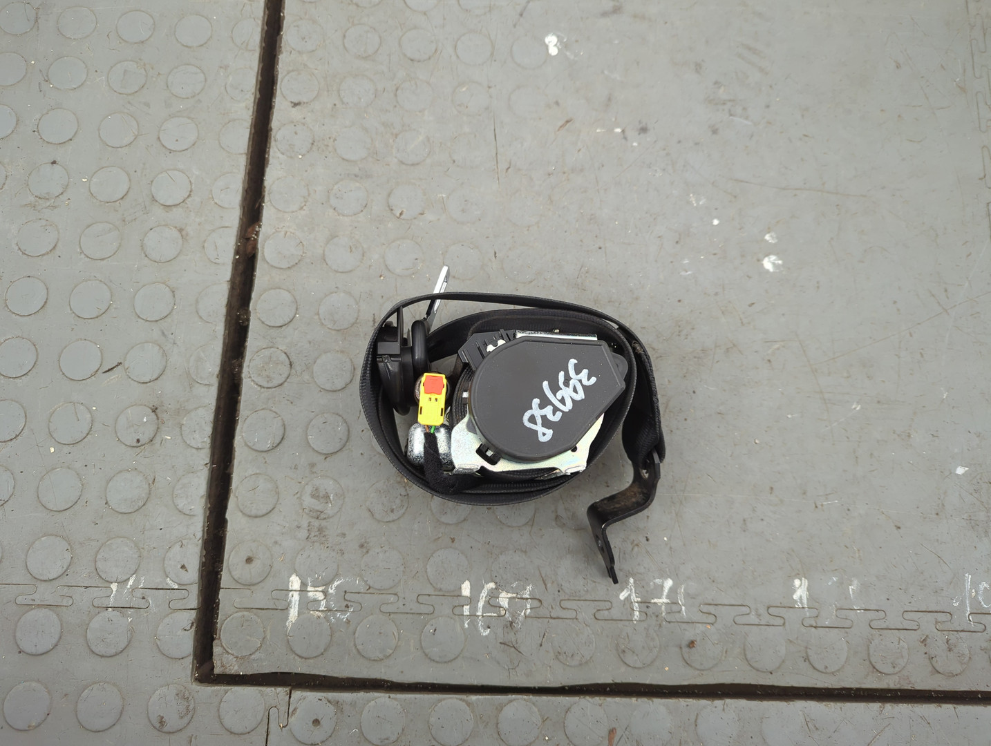 Ремень безопасности