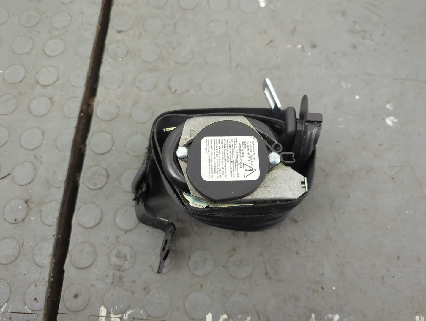 Ремень безопасности