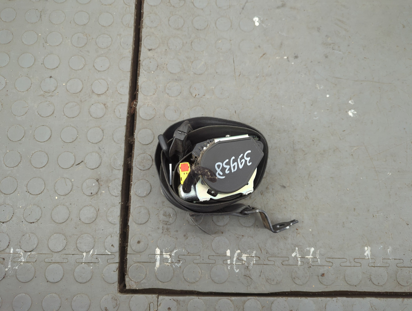 Ремень безопасности