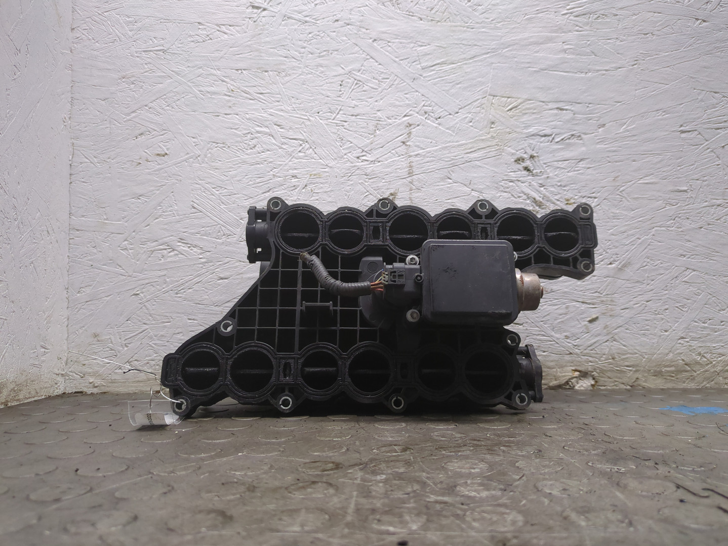 Коллектор впускной