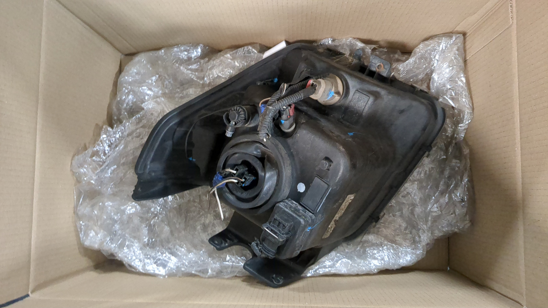 Фара правая