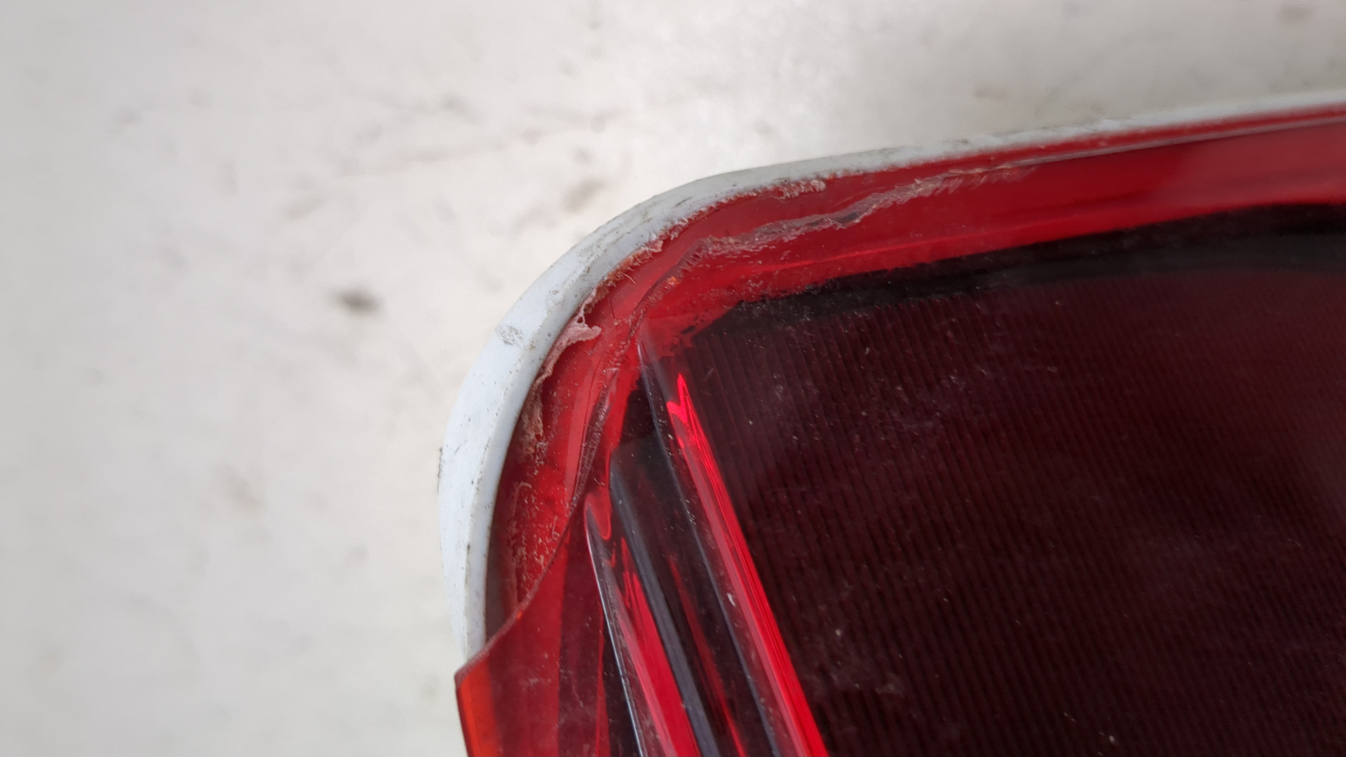 Фара противотуманная левая