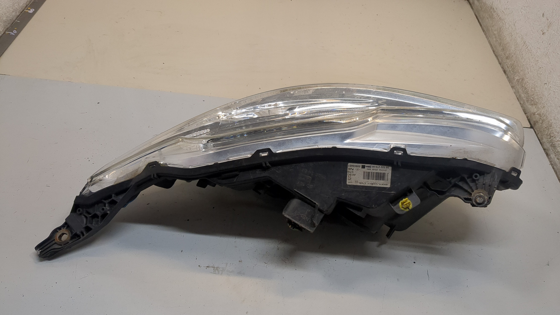 Фара левая