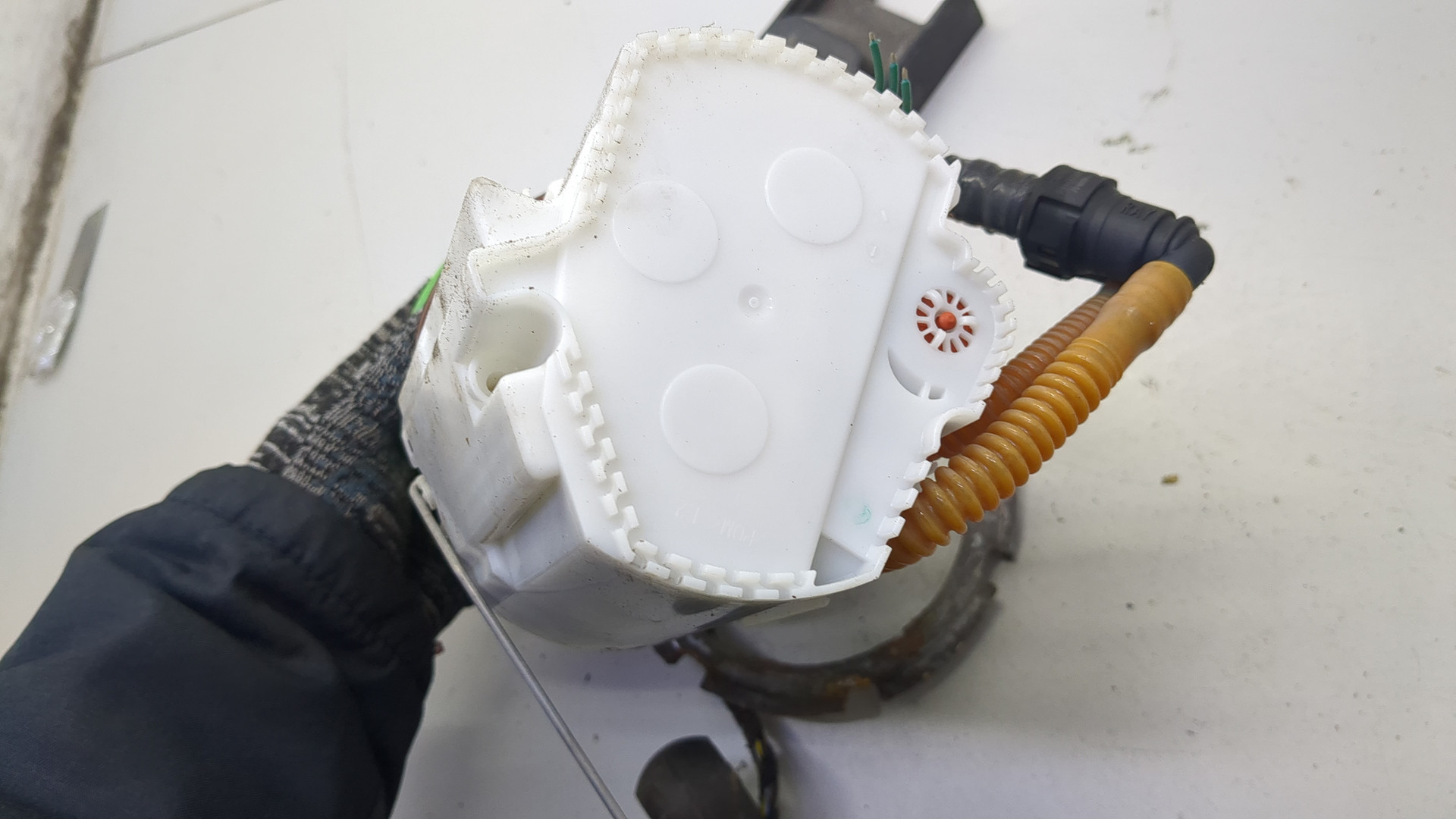 Насос топливный электрический