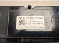 100761800E Блок управления стояночным тормозом Tesla Model X 2015-2021 21110967 #2