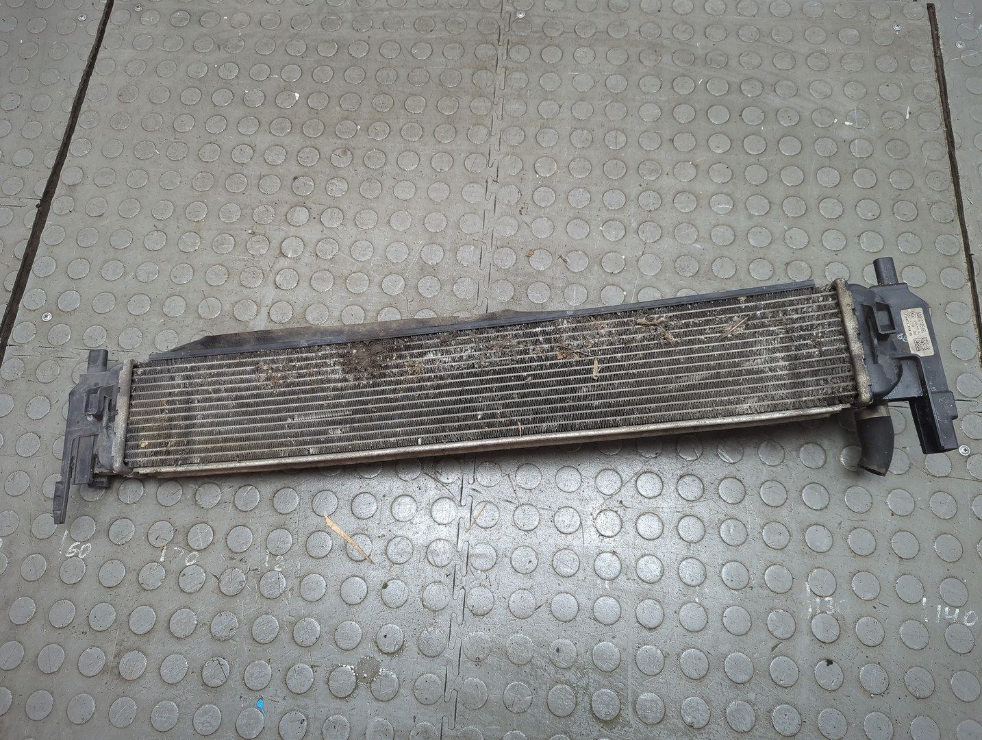 Радиатор охлаждения двигателя основной