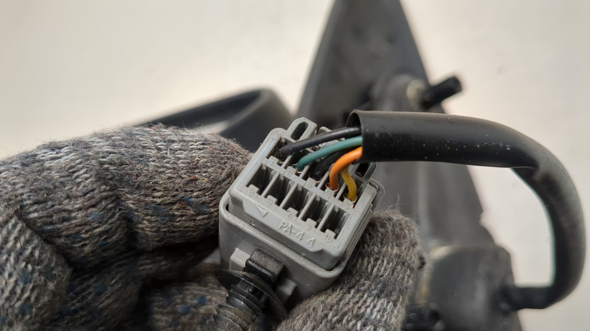 Зеркало левое электрическое