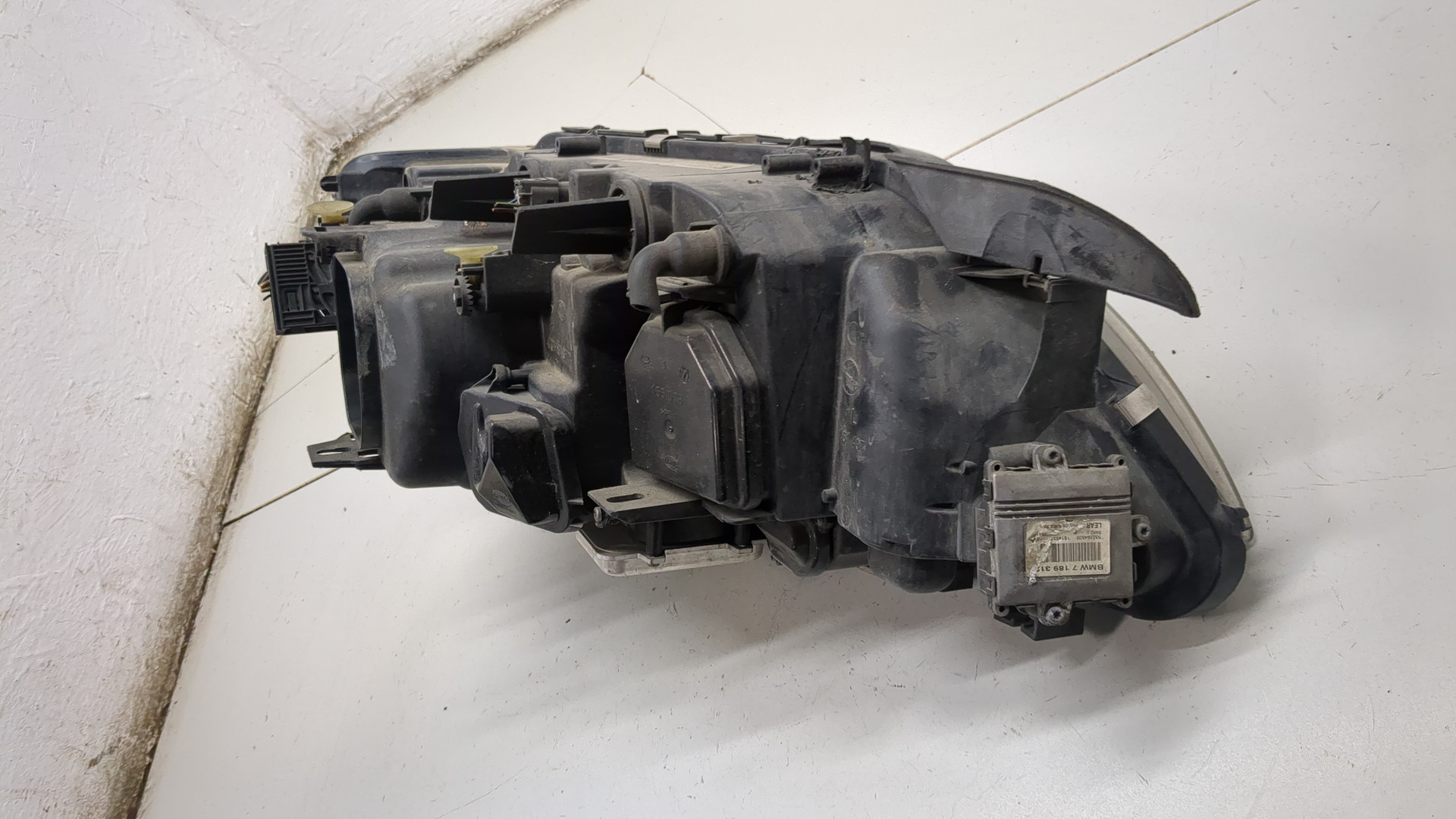 Фара левая