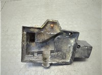 4860858AB Кронштейн аккумуляторной батареи Chrysler Voyager 2000-2007 21133685 #1