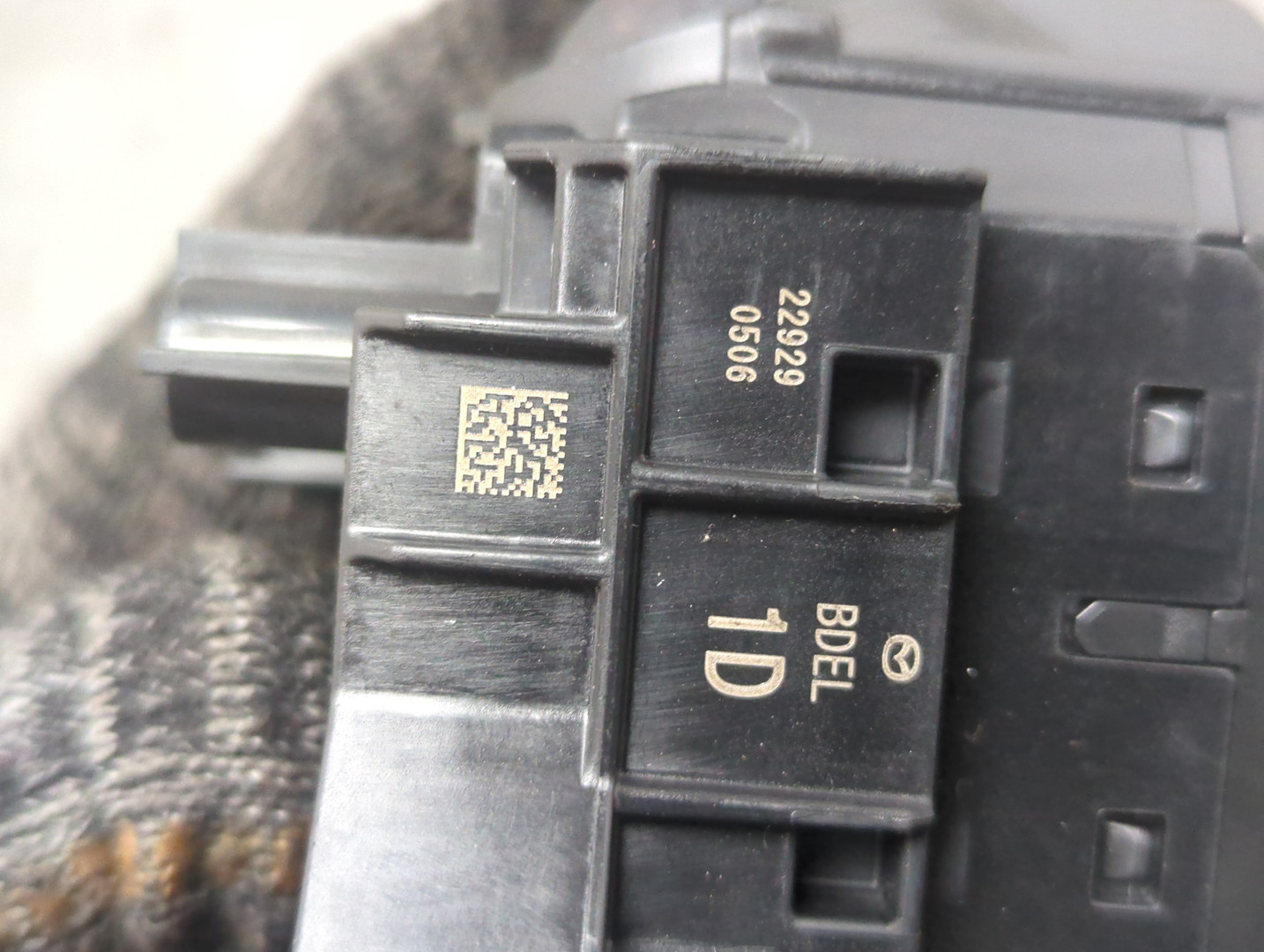 Переключатель поворотов подрулевой