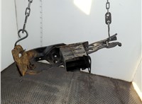 A2036202195 Кронштейн усилителя бампера Mercedes C W203 2000-2008 21184737 #1