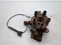 88971027, 88970121 Ступица (кулак, цапфа) Pontiac Vibe 1 2002-2008 21188300 #1