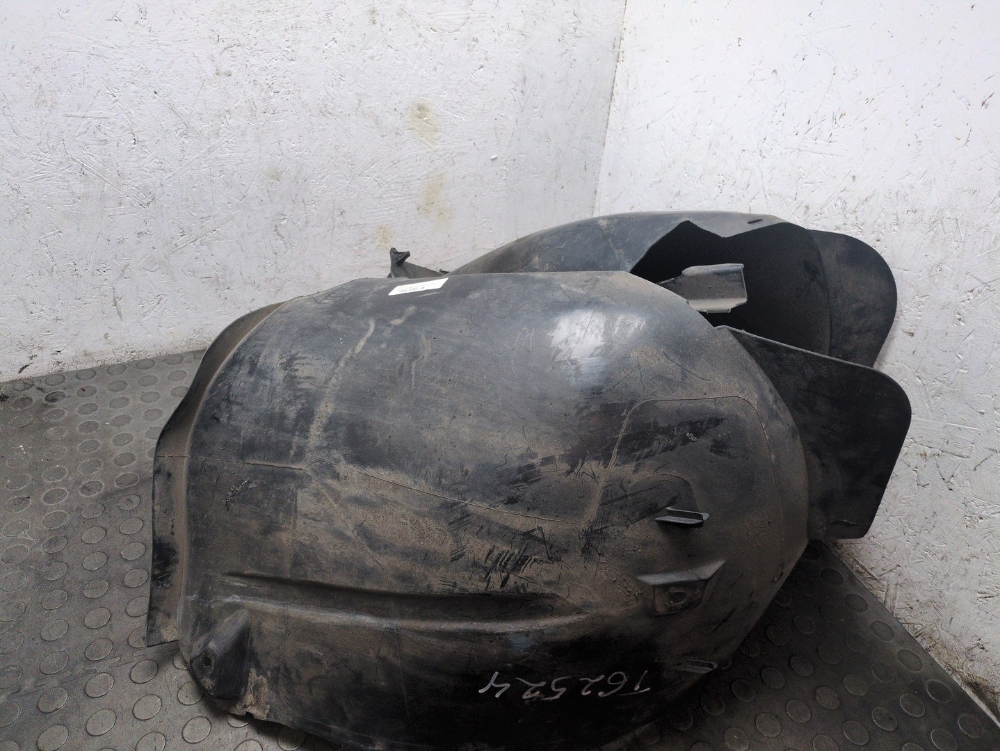 Локер передний правый