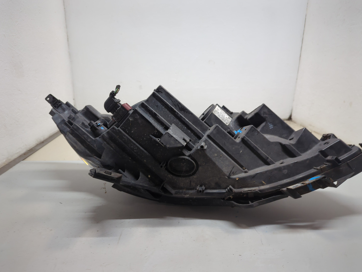 Фара левая