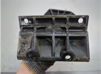 A1268804135, A1268803735 Кронштейн бампера Mercedes S W126 1979-1991 21218637 #3