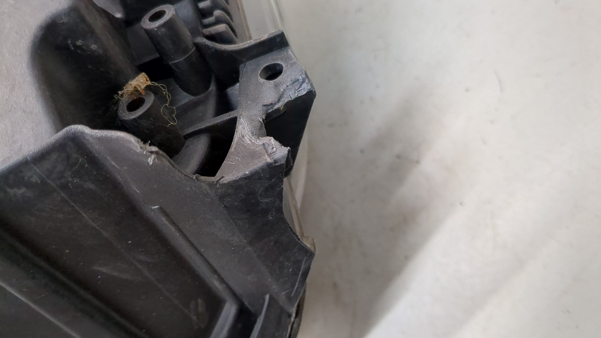 Фара правая