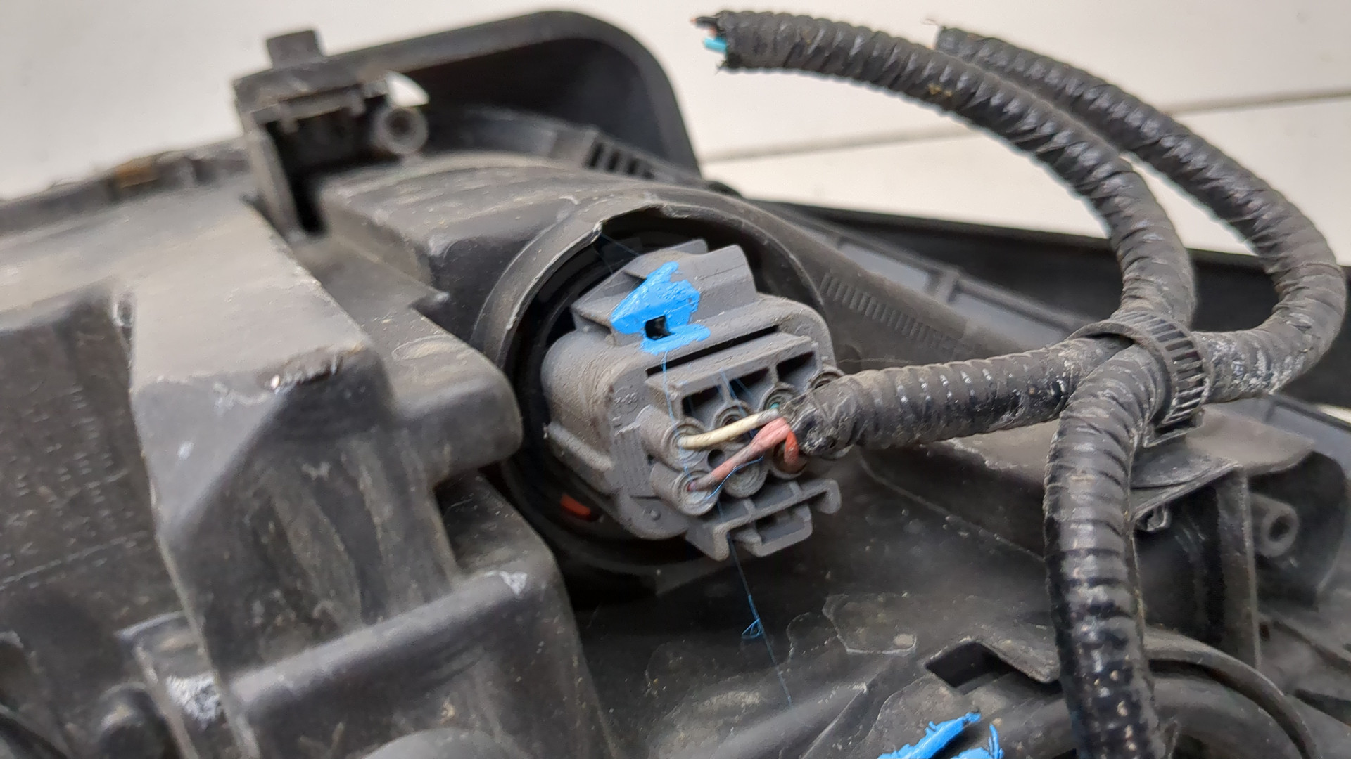 Фара левая