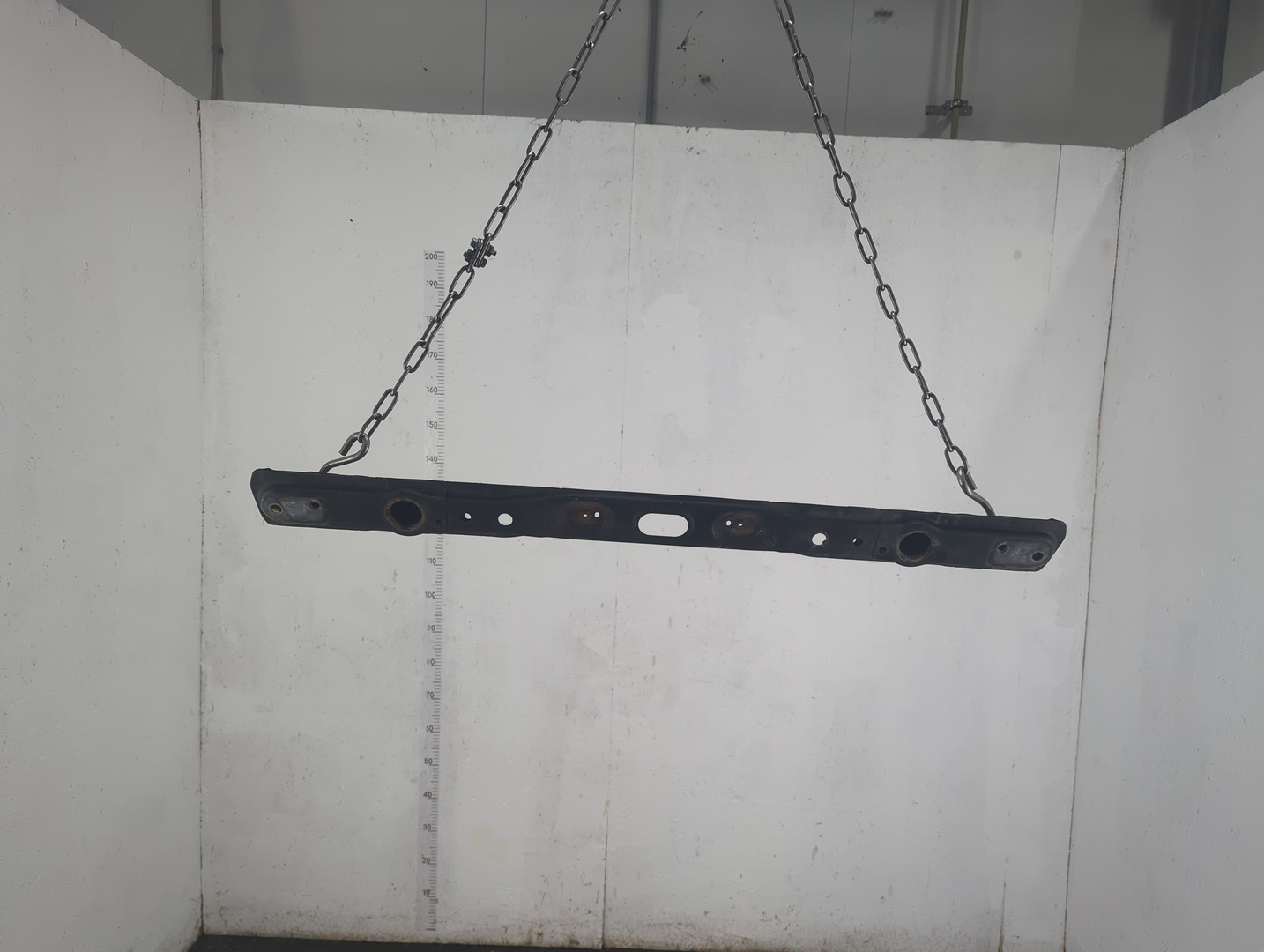 Балка подрадиаторная
