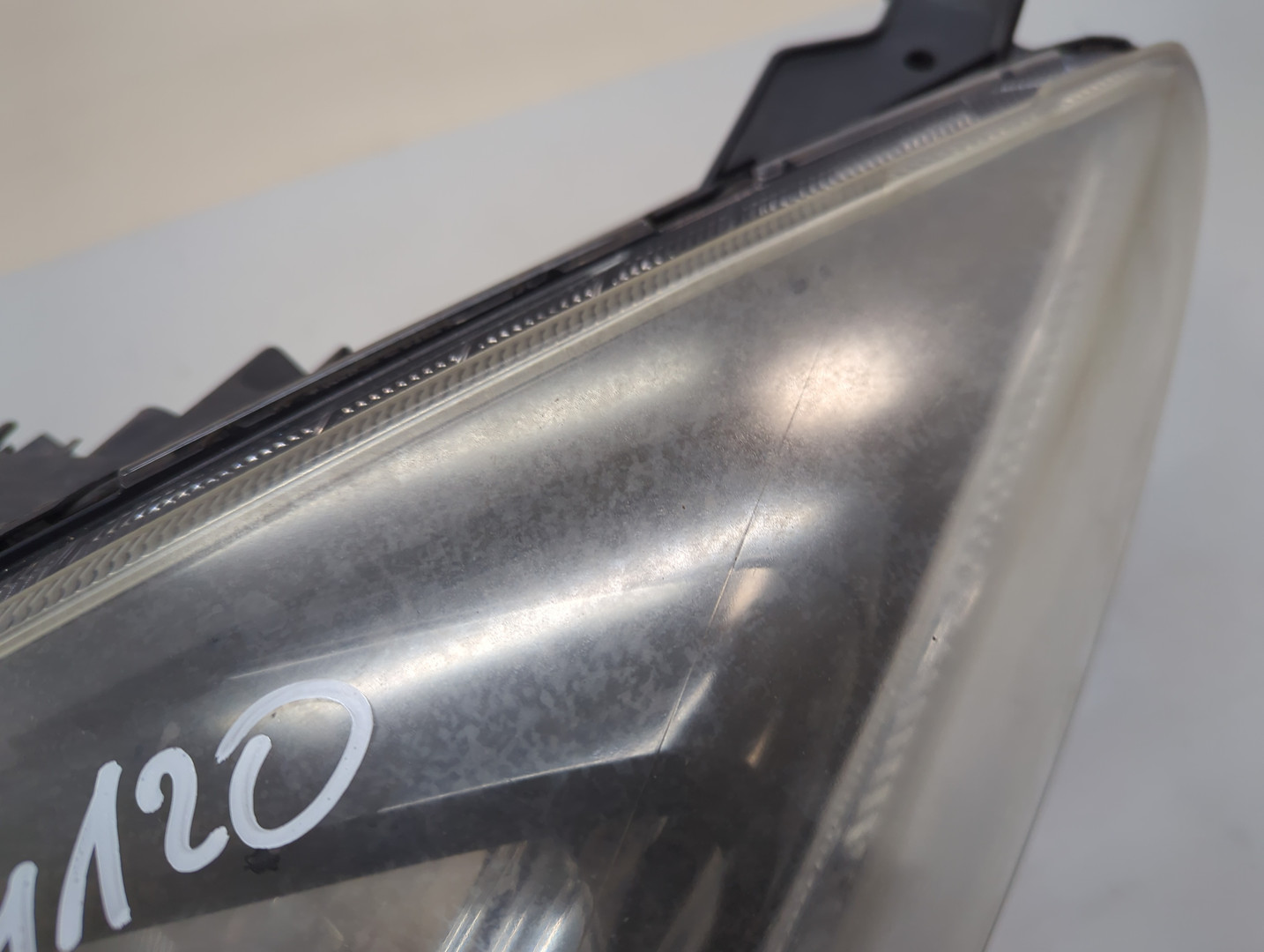 Фара левая