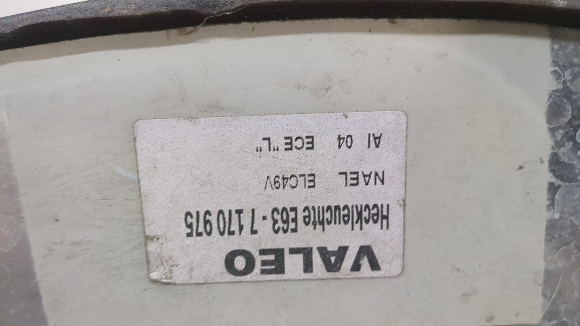 Фонарь задний левый