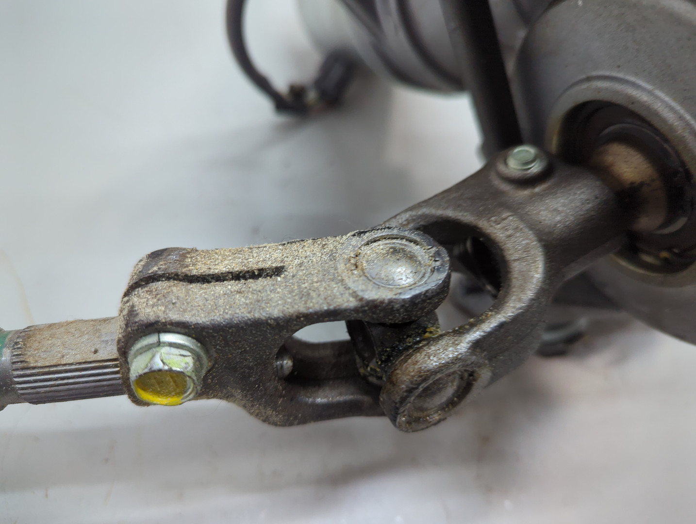 Серводвигатель рулевой рейки