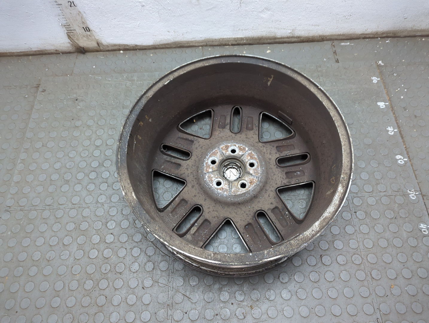 Диск колесный литой легкий сплав