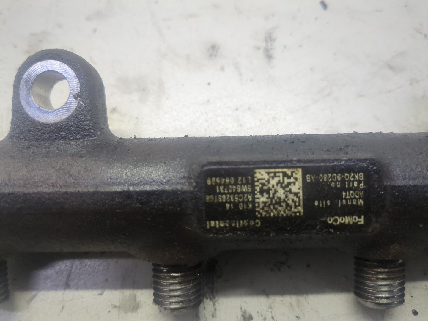 Рейка топливная (рампа)