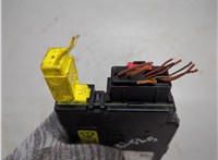  Блок управления подрулевыми переключателями Volkswagen Touran 2003-2006 21331876 #2