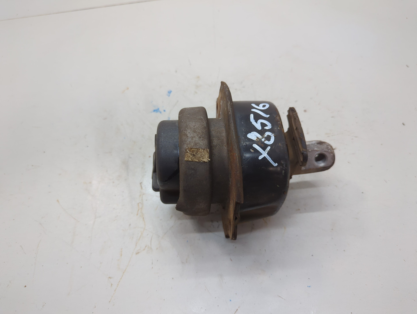 Опора двигателя правая