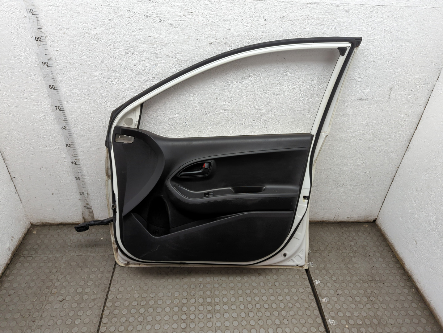 Дверь передняя правая