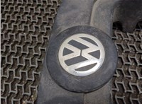 7L6103925 Накладка декоративная на ДВС Volkswagen Touareg 2002-2007 8225093 #2