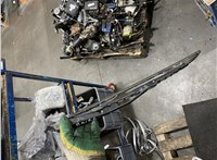 A1638201744, A1638201844 Щеткодержатель Mercedes ML W163 1997-2005 8272839 #5