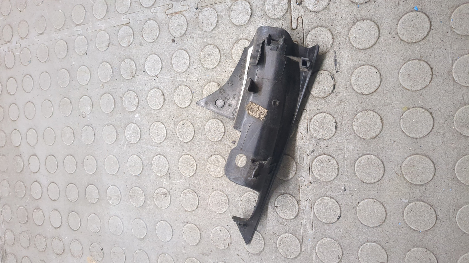 Решетка стеклоочистителей (Жабо)