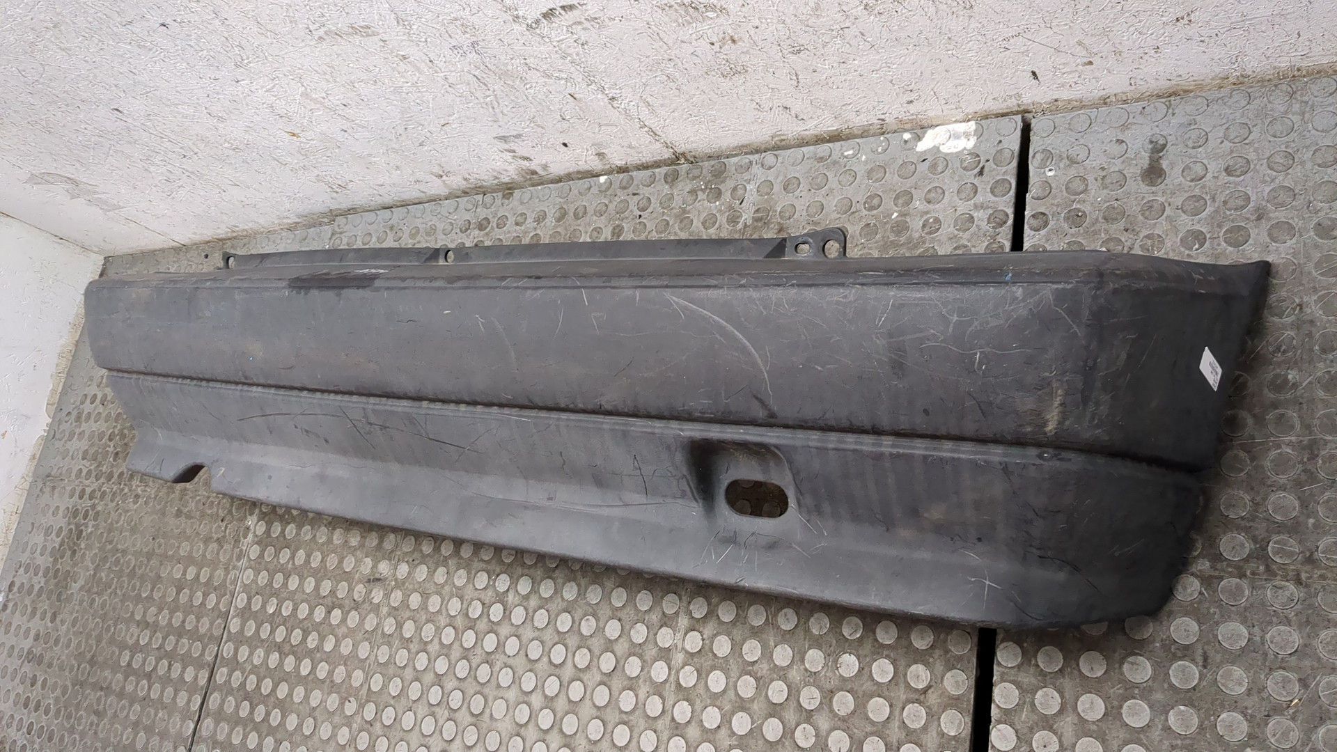 Бампер задний