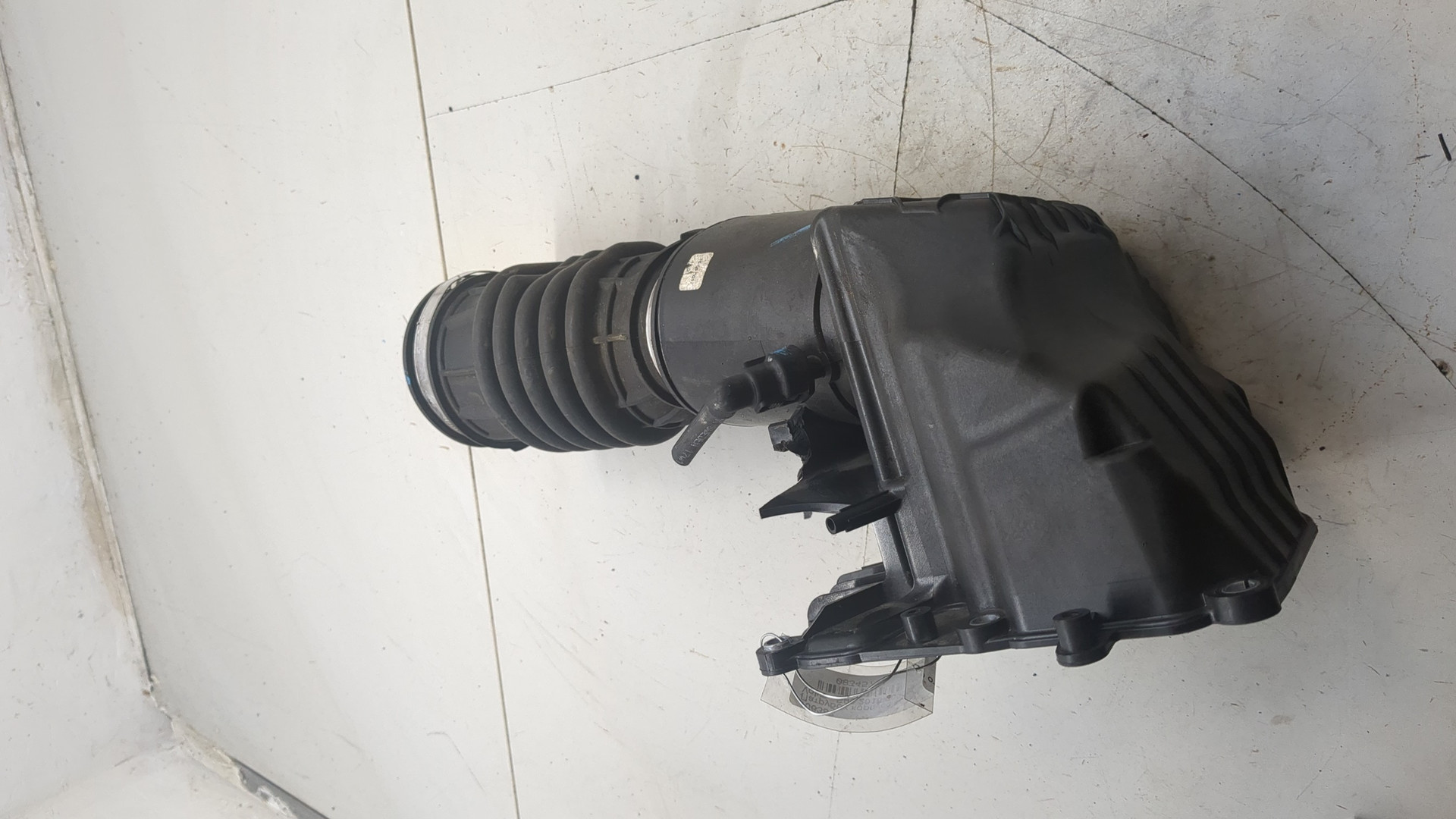 Патрубок воздушного фильтра