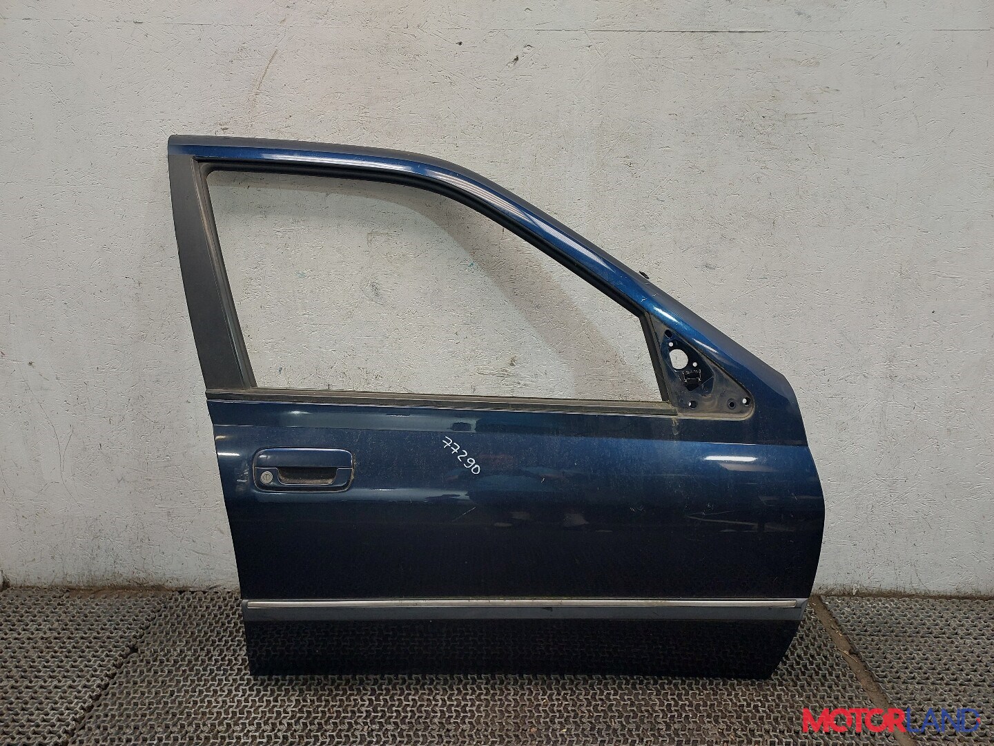 Обшивка двери для Peugeot 406