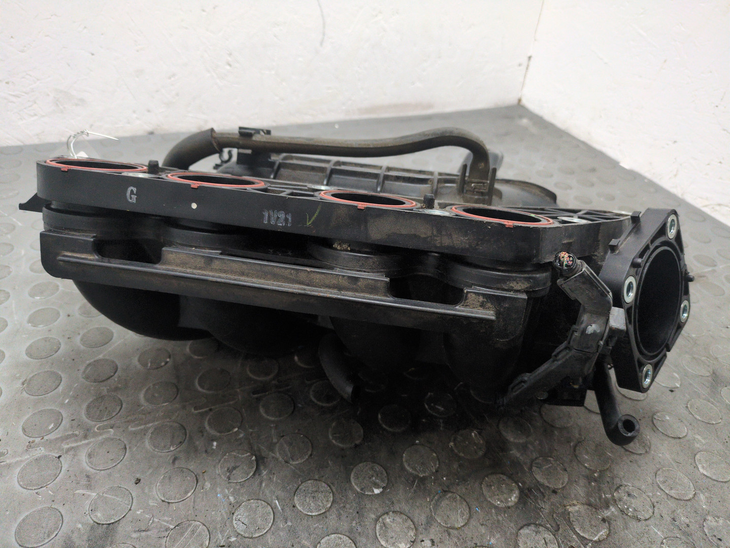 Коллектор впускной