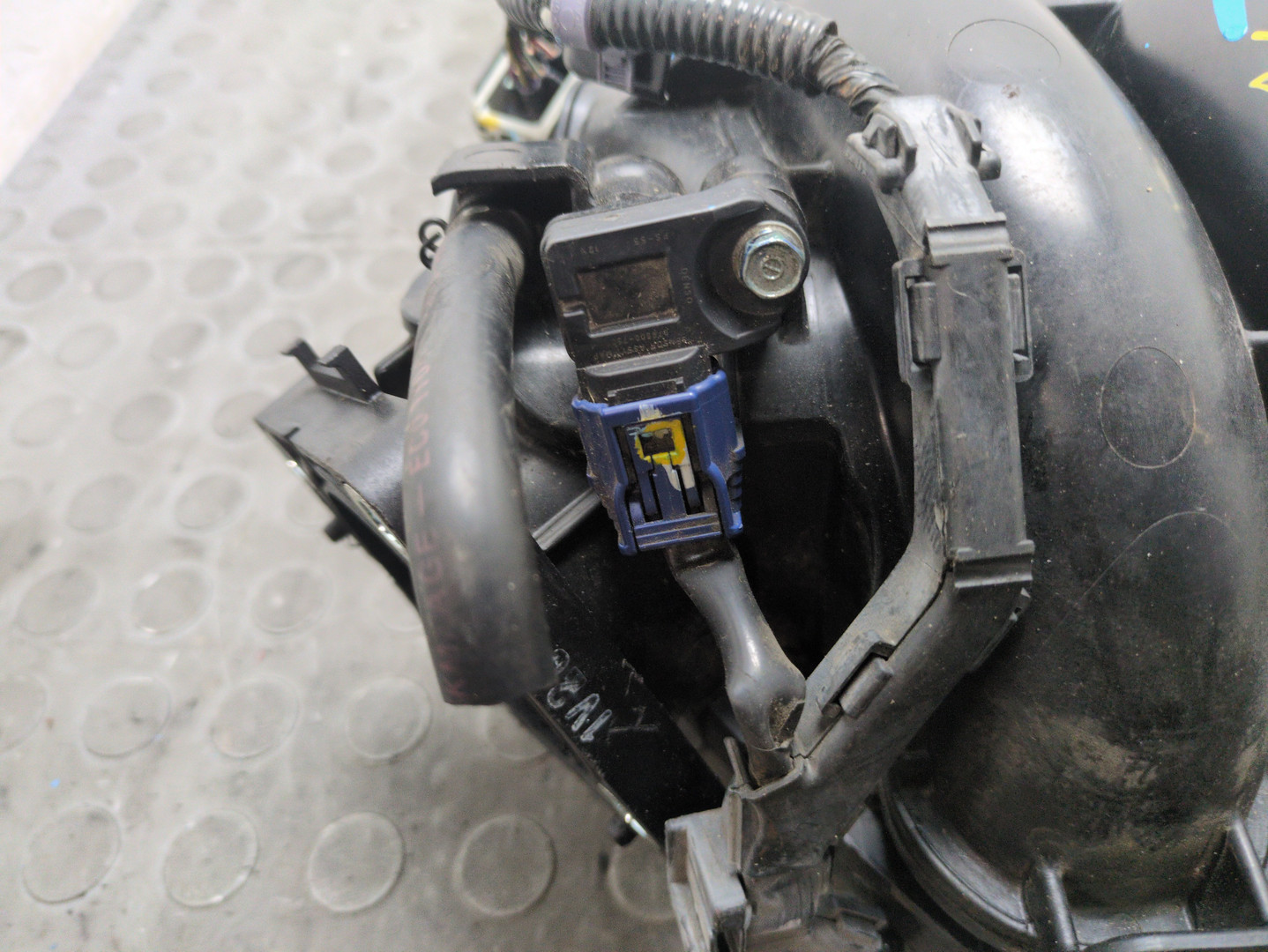 Коллектор впускной