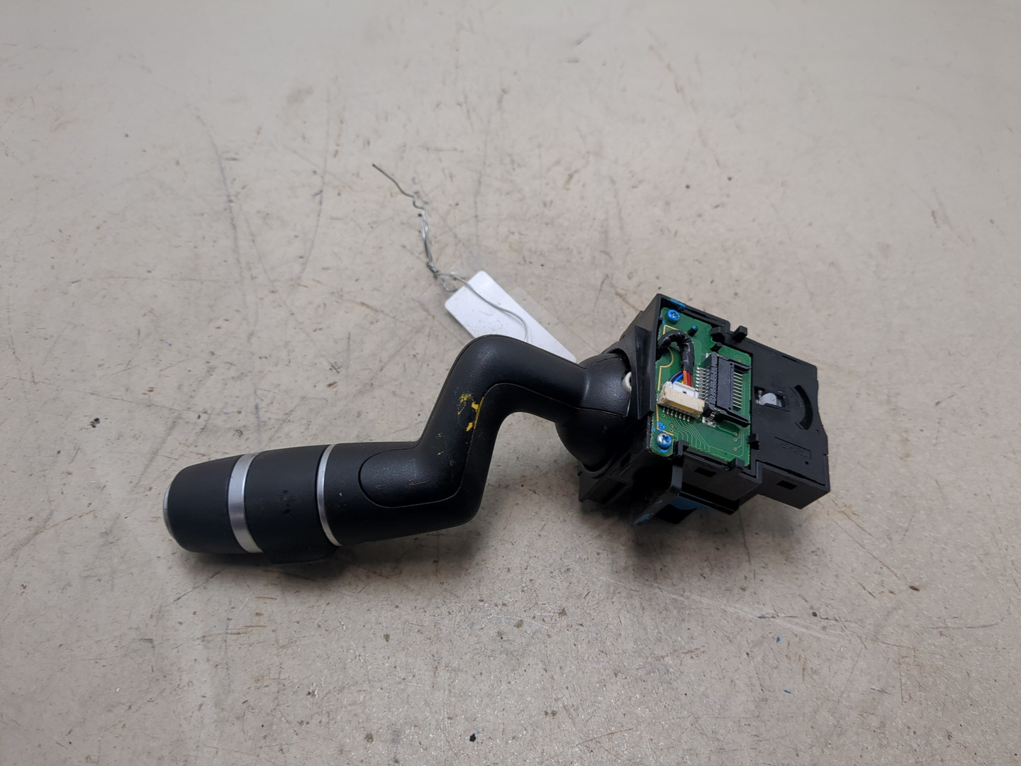 Переключатель поворотов подрулевой