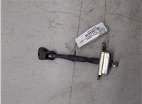 686100D040 Ограничитель двери Toyota Yaris 2005-2011 8469984 #1