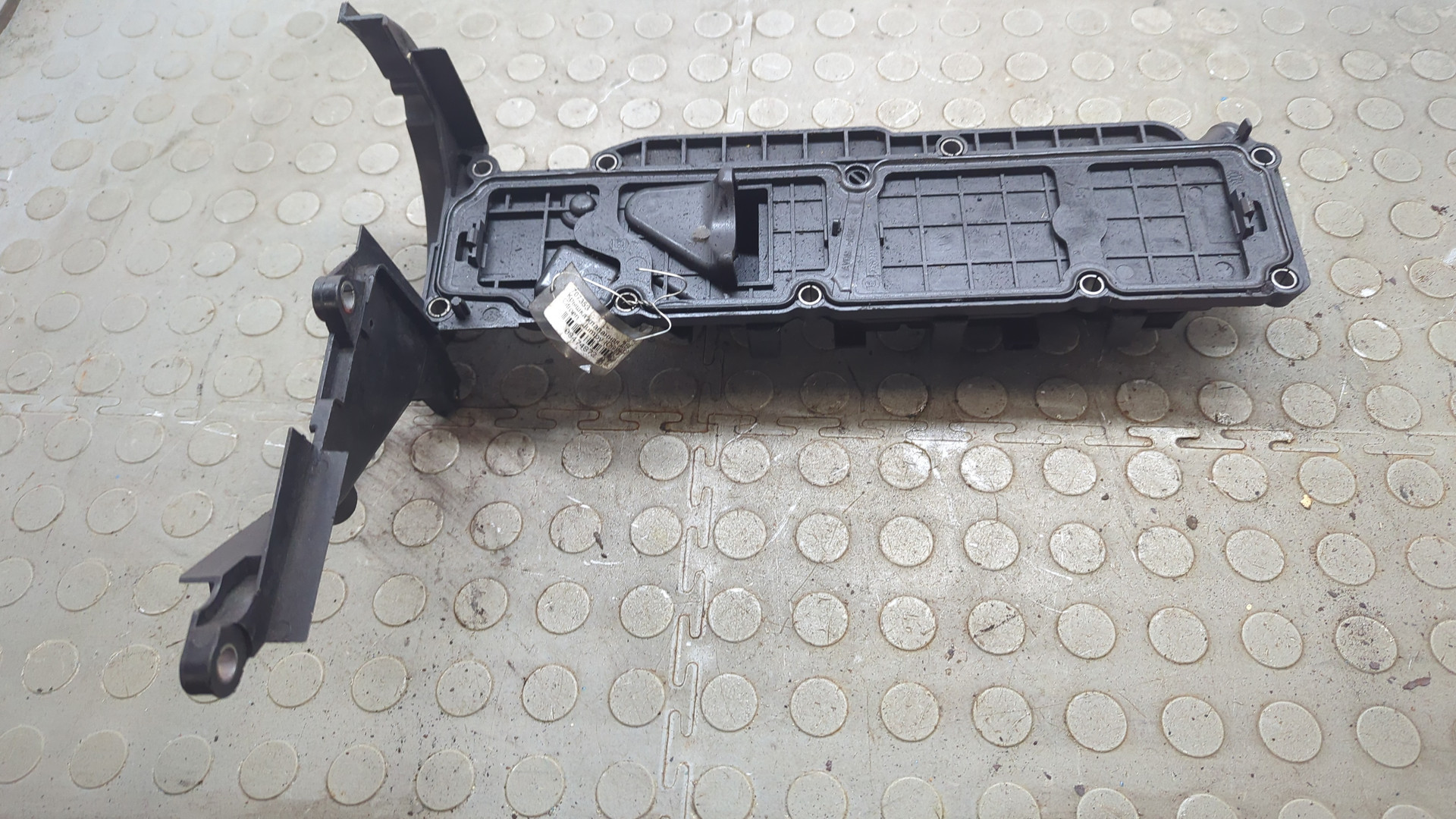 Крышка клапанная ГБЦ