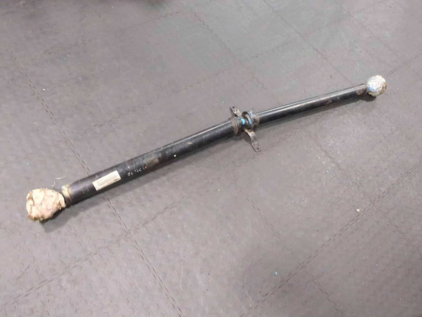 Вал карданный задний