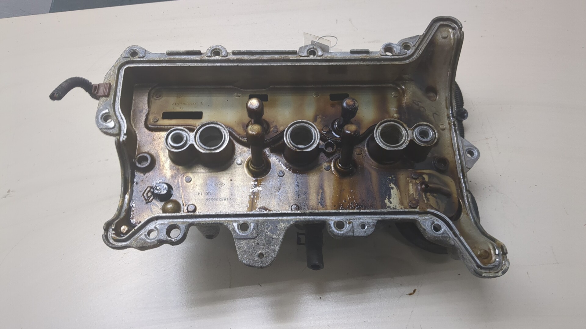 Крышка клапанная ГБЦ