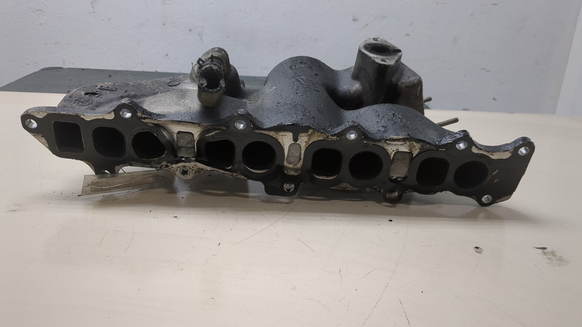 Коллектор впускной